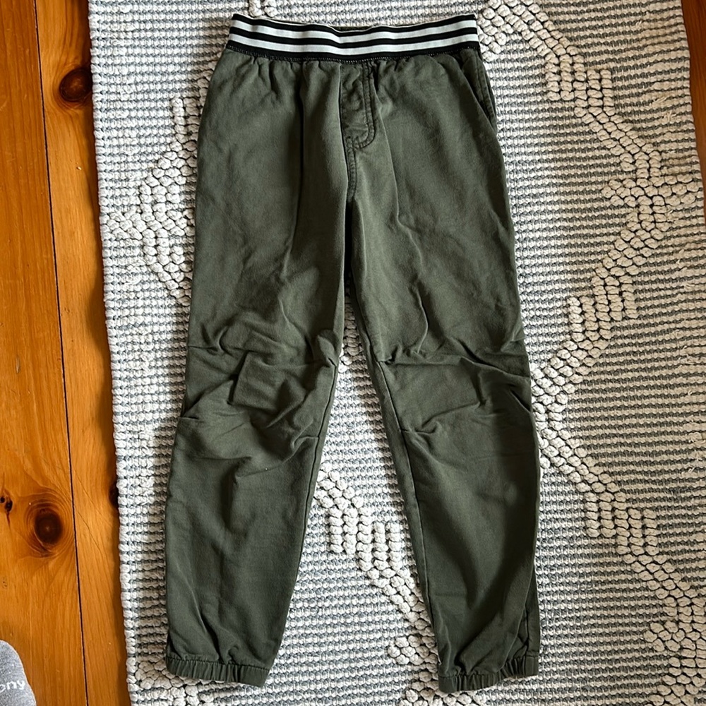 Tea collection green pants size 8